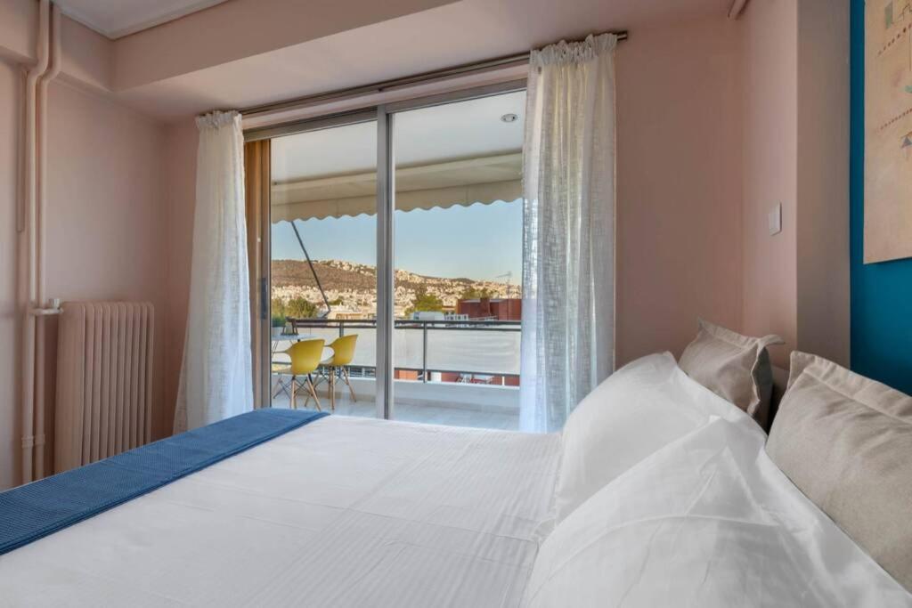 Four Seasons Sea View Apartment Атина Екстериор снимка