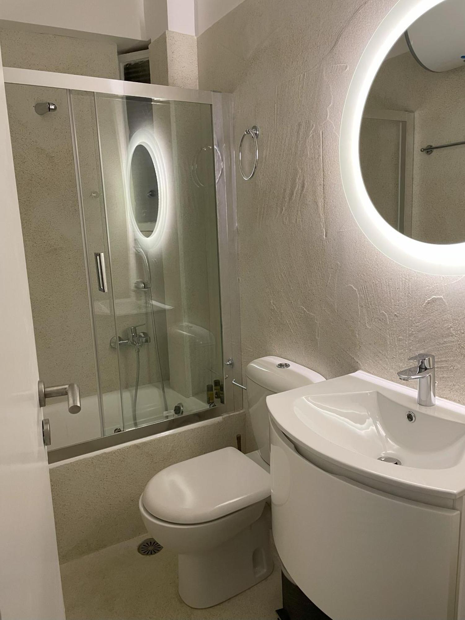Four Seasons Sea View Apartment Атина Екстериор снимка