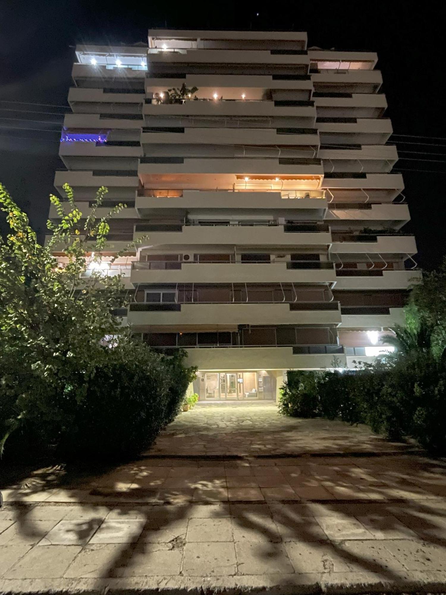 Four Seasons Sea View Apartment Атина Екстериор снимка