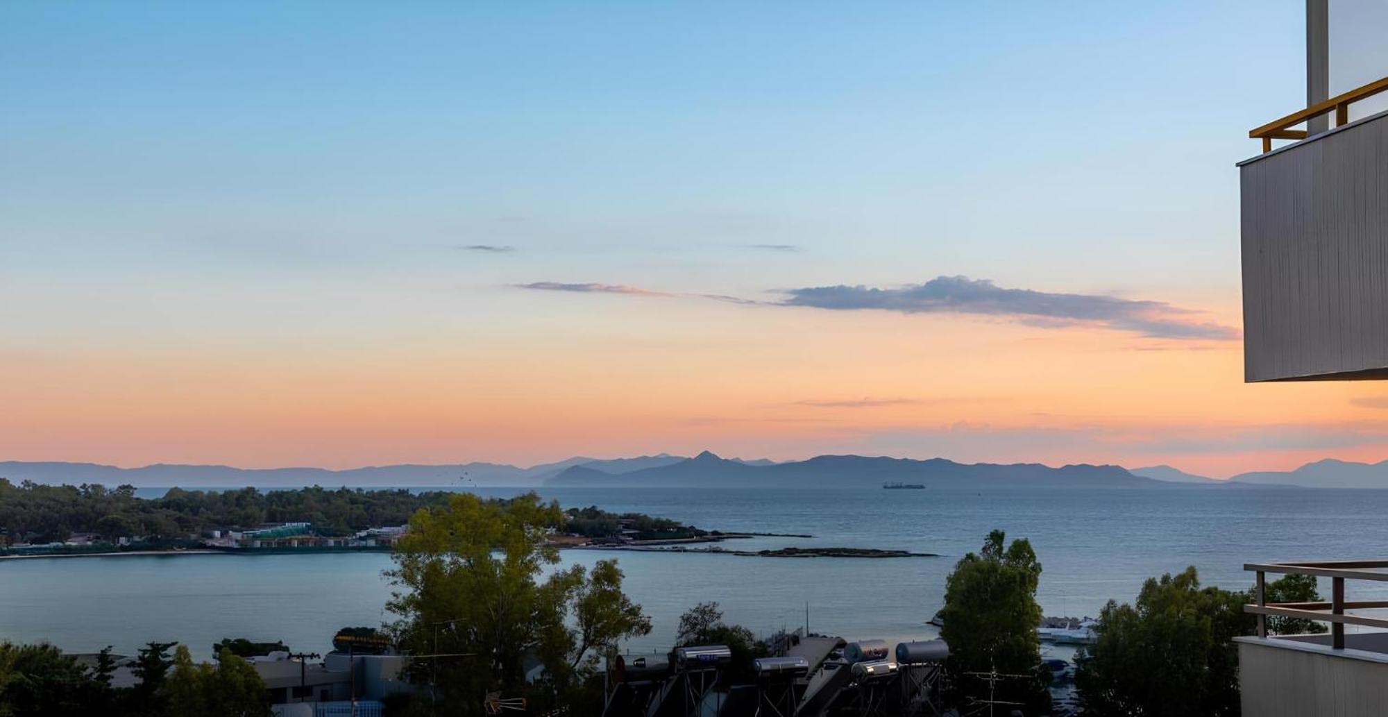 Four Seasons Sea View Apartment Атина Екстериор снимка